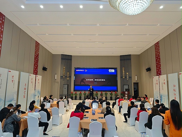 【展会】好评如潮｜福临门恒温门窗马年首展国际名家具展圆满收官 (2)