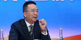 太震撼！梁晓东人民网归来，其精彩发言被百家媒体全网热捧，一扇窗照亮品牌璀璨春天！
